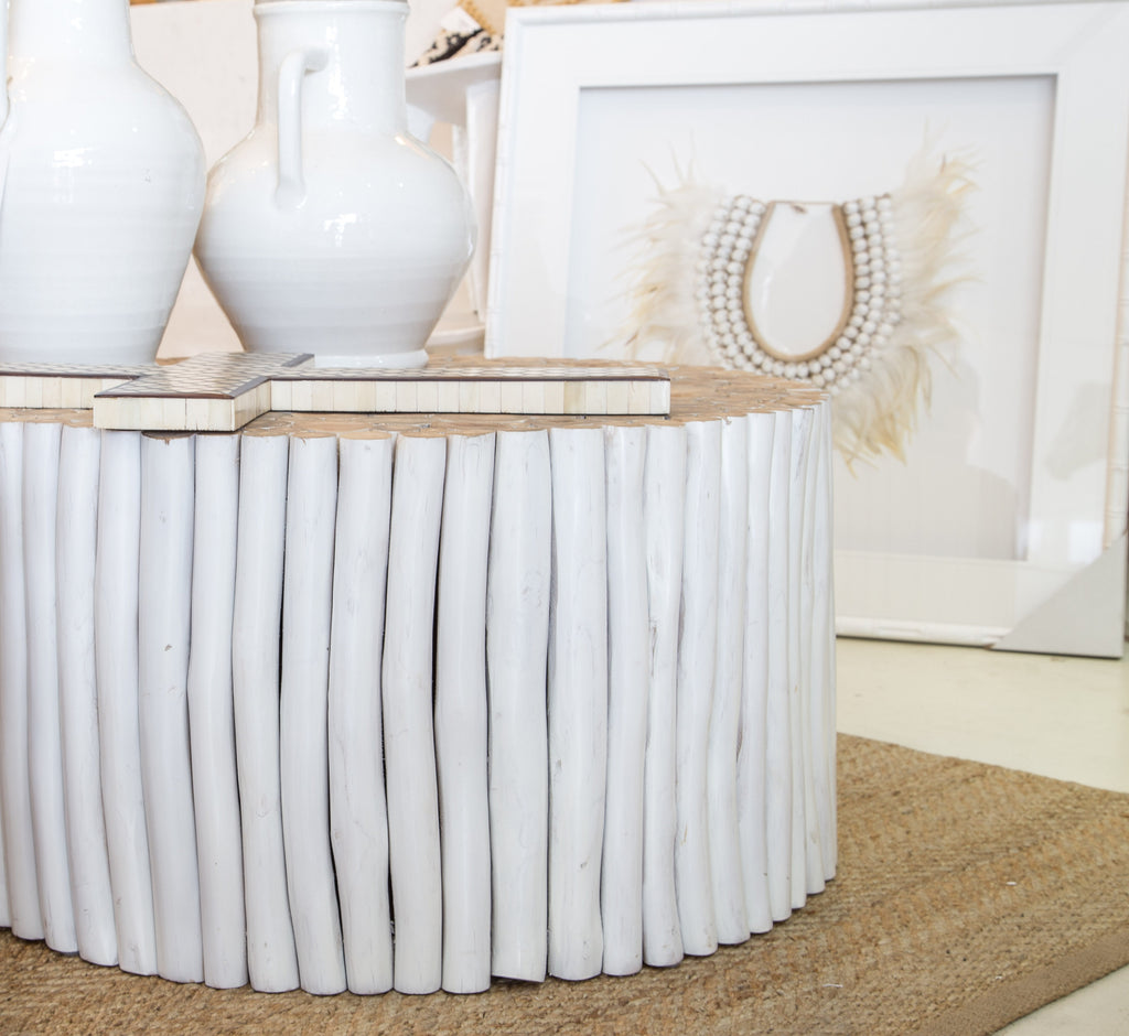 Takke Coffee Table | White