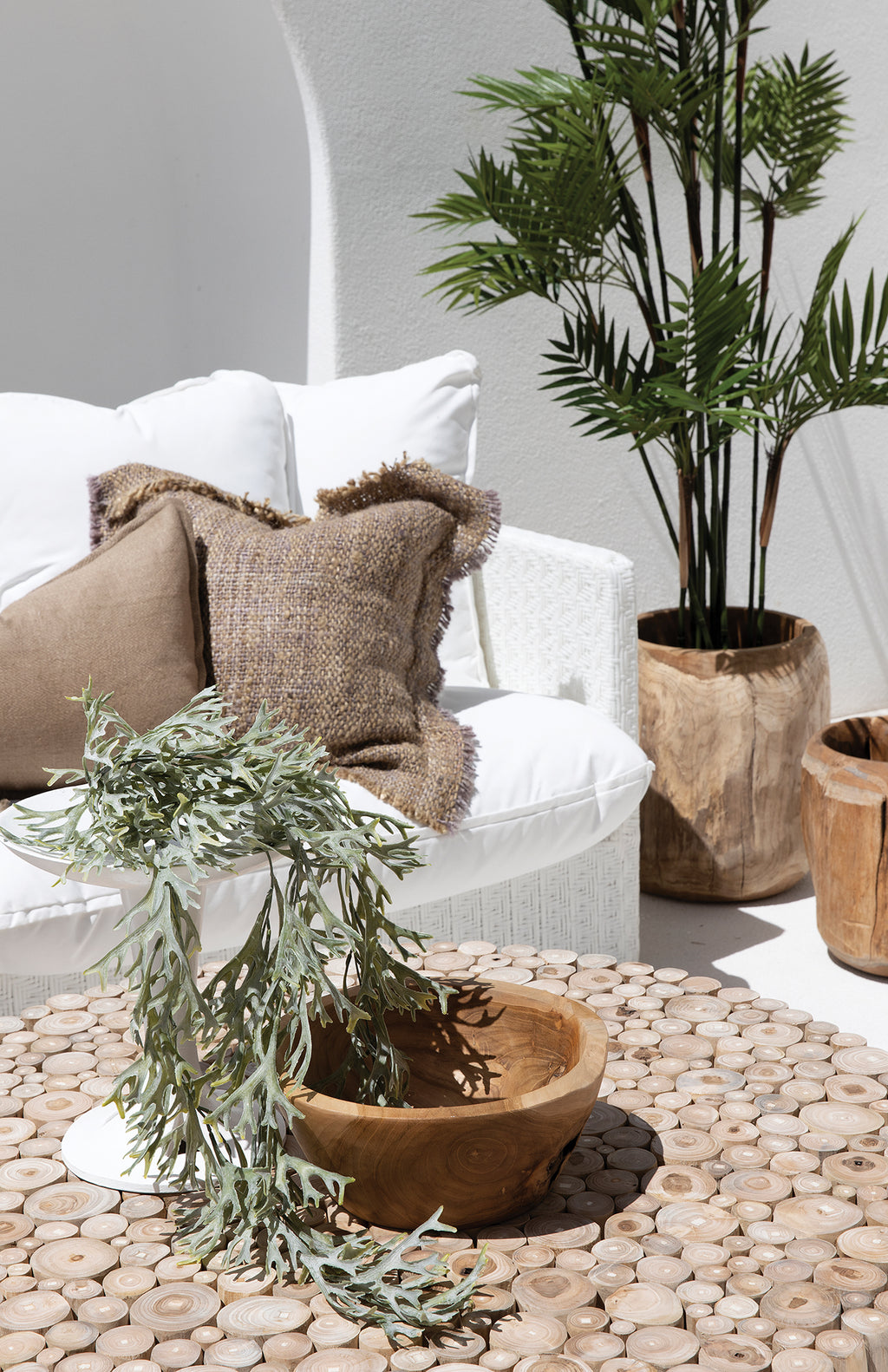 Takke Coffee Table | White
